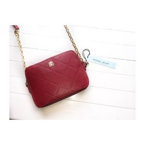 🔶NWT🔶 ANTONIO MELANI EMBOSSED CROSSBODY